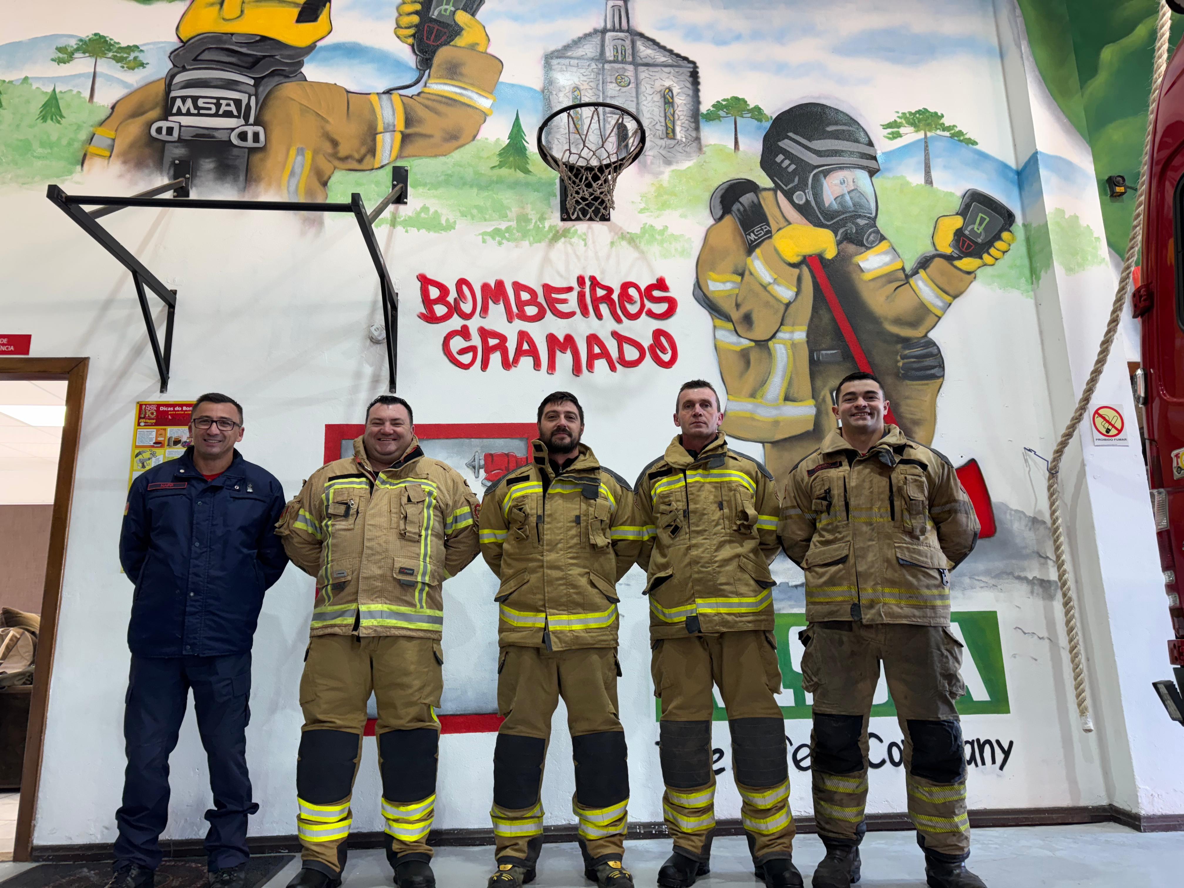Bombeiros por um Dia: vereadores vivenciam rotina da corporação em Gramado