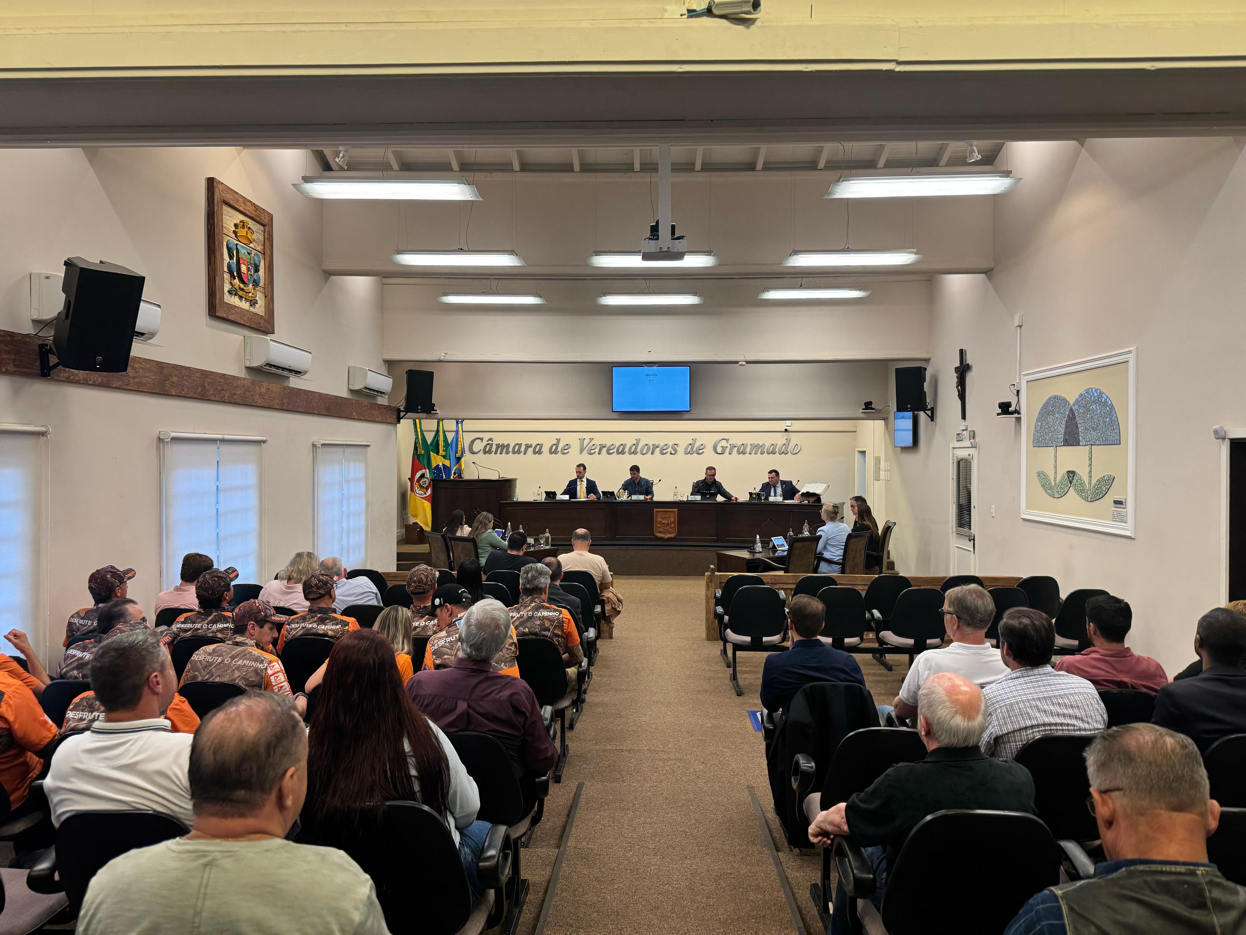 Câmara de Gramado aprova resoluções e cria comissão para políticas voltadas às pessoas com deficiência