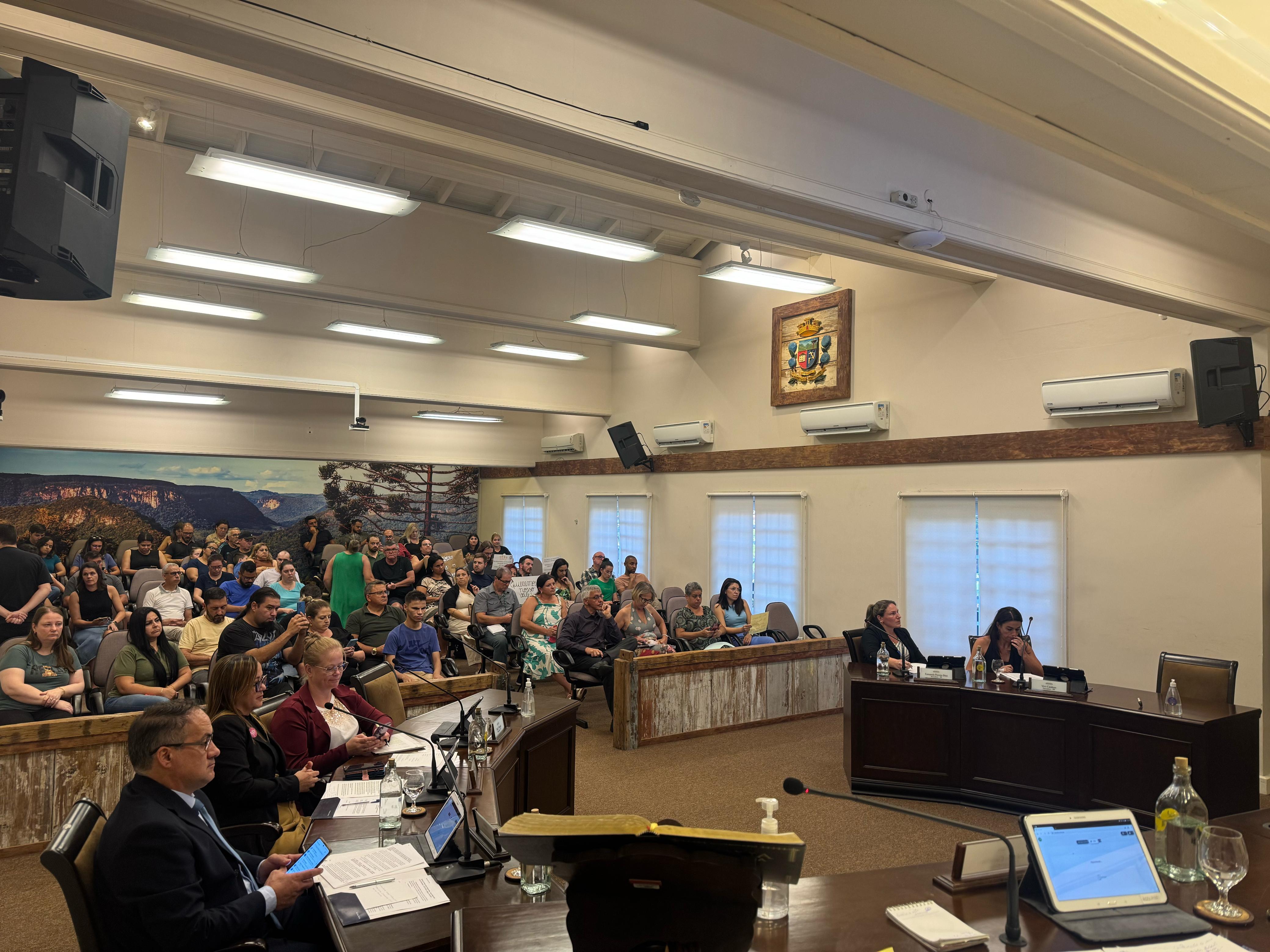 Câmara de Gramado realiza Sessão Extraordinária para votação de projetos