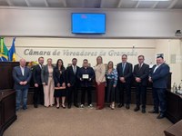 Câmara homenageia jornalista Caique Marquez por 30 anos de dedicação ao bom jornalismo 