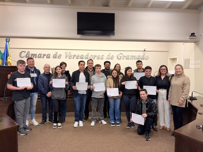 Câmara Municipal de Gramado entrega certificados do curso “Preparando-se para o Primeiro Emprego”