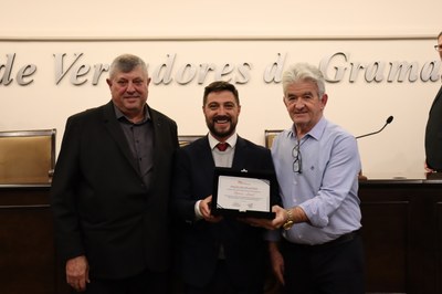 Câmara reconhece os 40 anos da Móveis Armil e sua contribuição ao setor moveleiro de Gramado