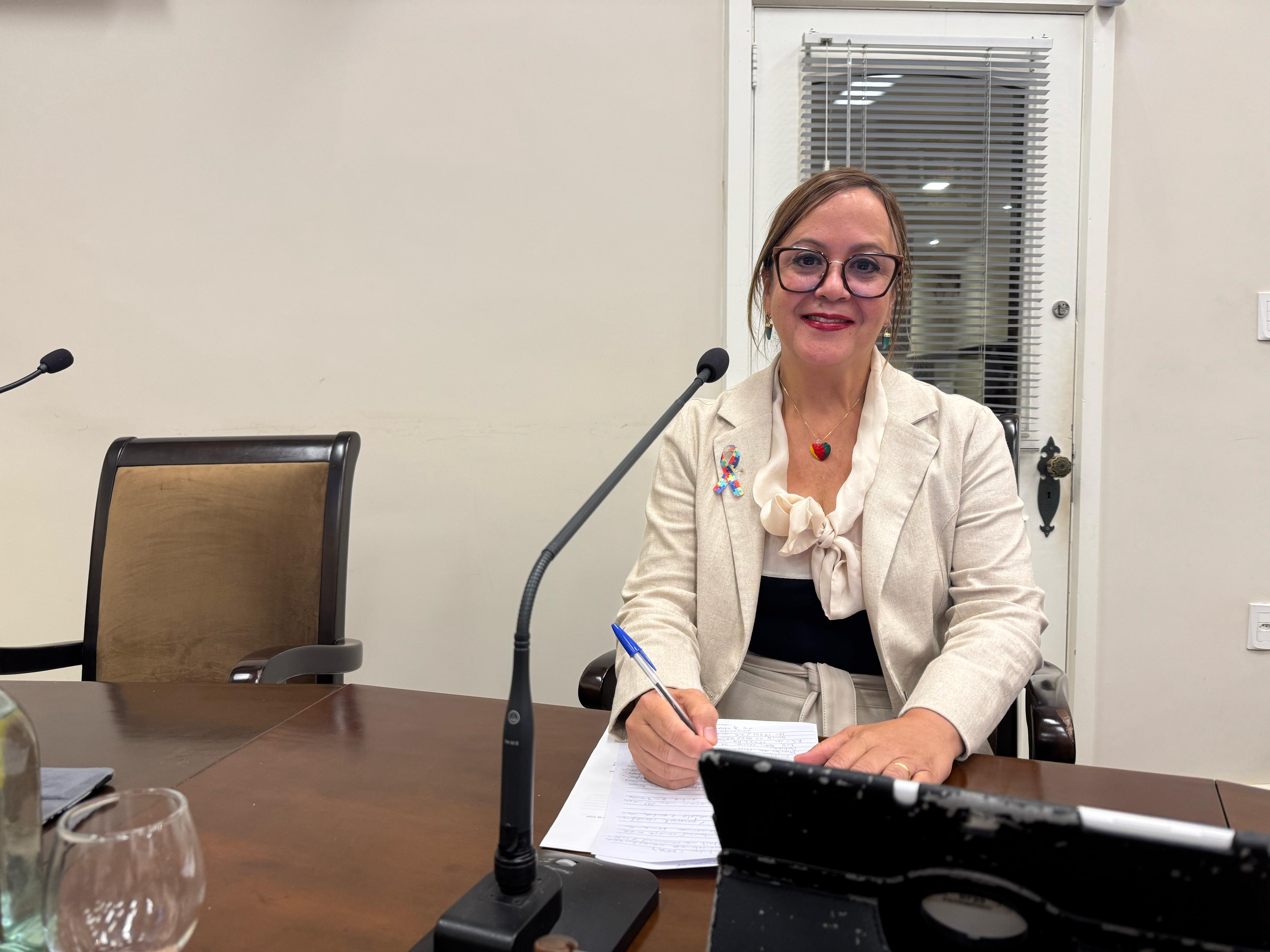 Dra. Maria de Fátima sugere criação de selo de qualidade para operadores de turismo em Gramado