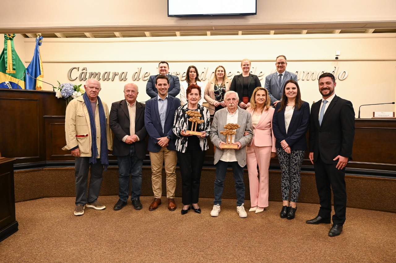 Elza Wolkoff e Clécio Gobbi são homenageados na 14ª edição do Troféu Silvia Zorzanello 