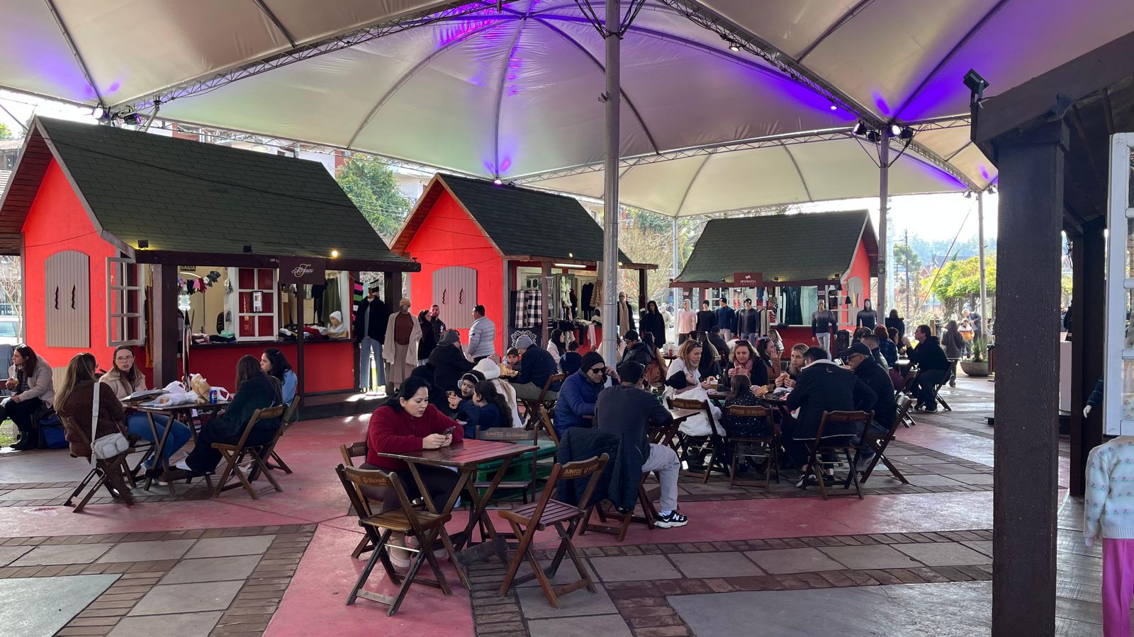 Estilo e tradição na Serra: Vila da Moda movimenta o inverno de Gramado