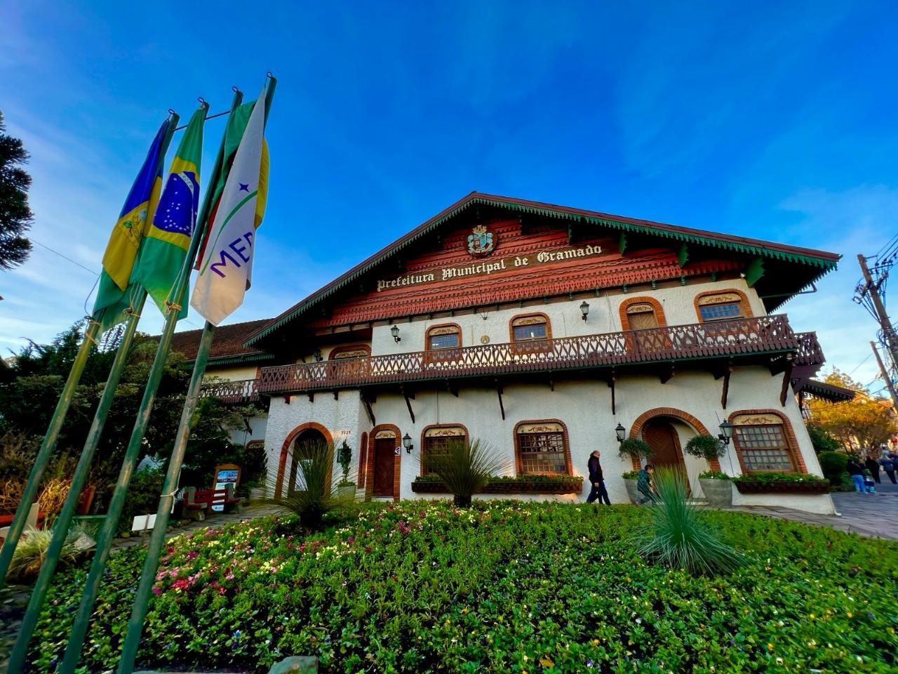 Executivo protocola projetos de lei na Câmara de Gramado