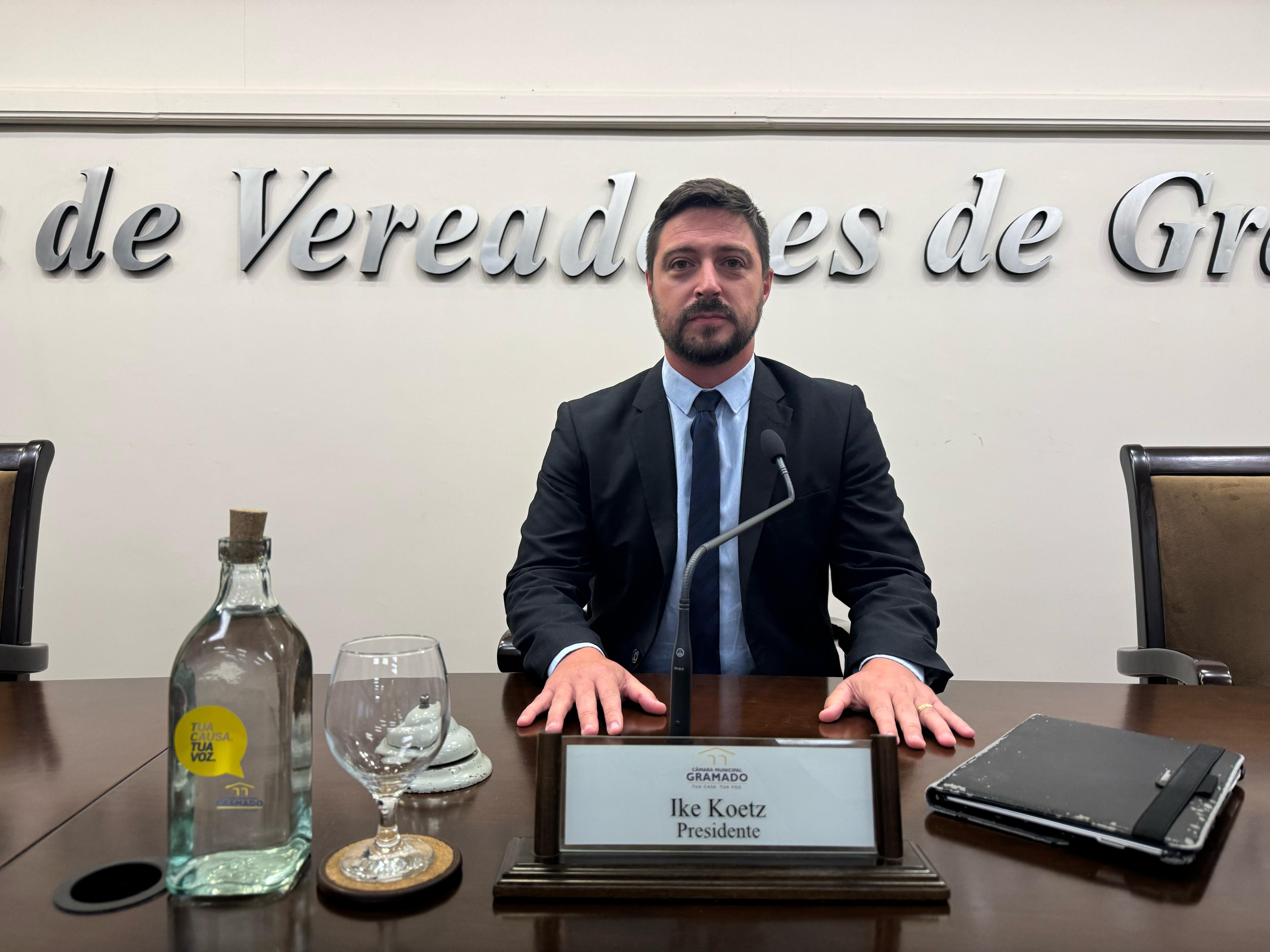 Ike encaminha pedidos ao Executivo 