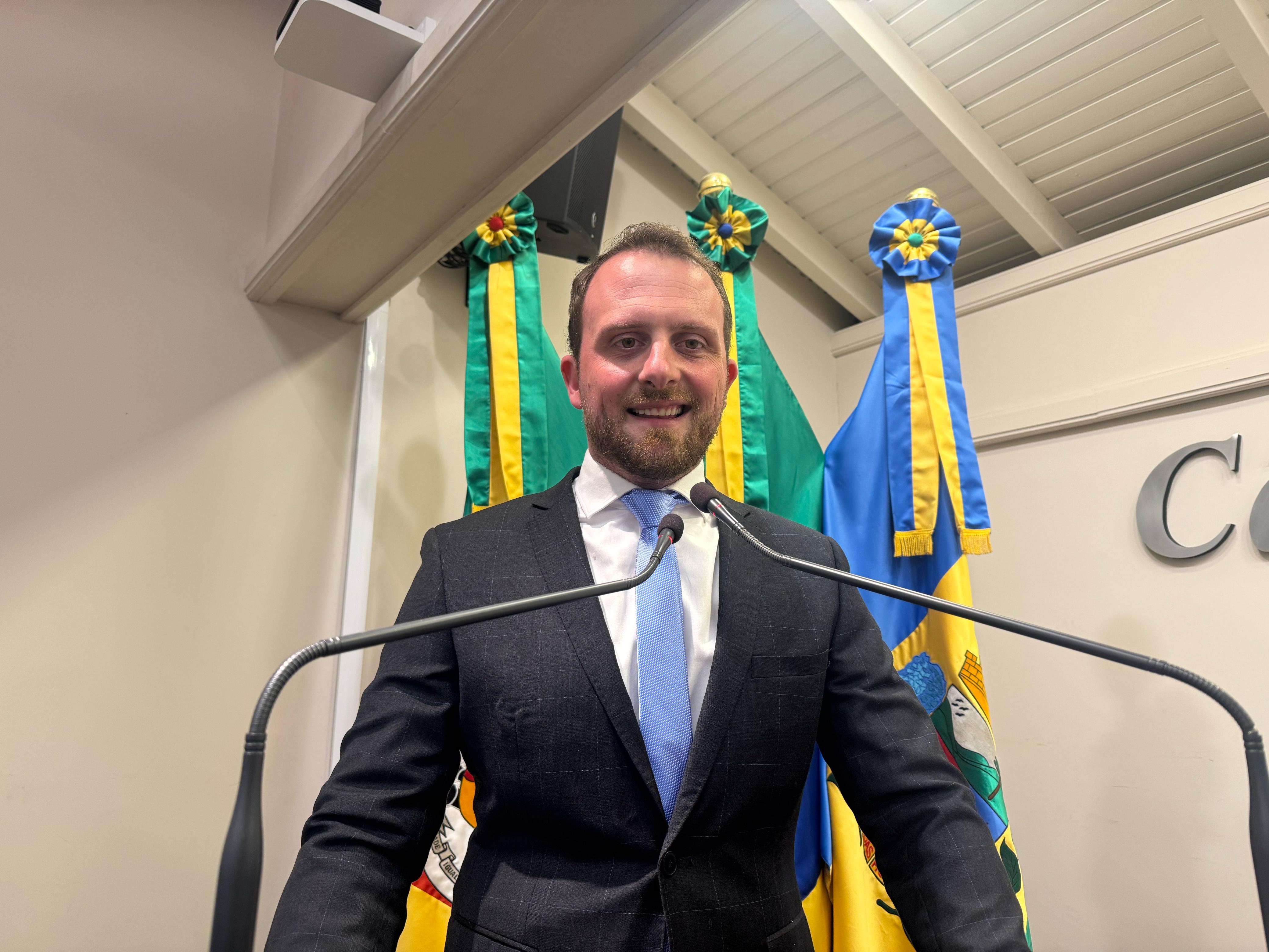 Pedro Lazaretti sugere alteração no Plano de Carreira do Magistério