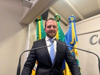 Pedro Lazaretti sugere alteração no Plano de Carreira do Magistério