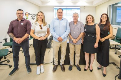 Presidente da Câmara de Gramado visita Legislativo de Porto Alegre para troca de experiências institucionais