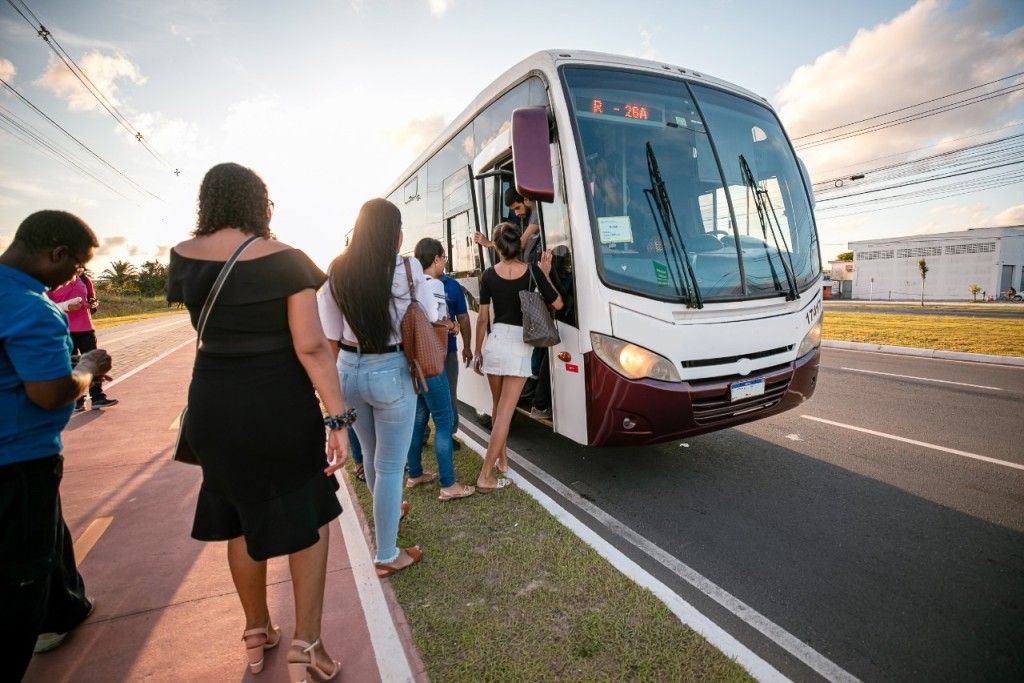 Projeto de subsídio para transporte de estudantes começa a tramitar na Câmara