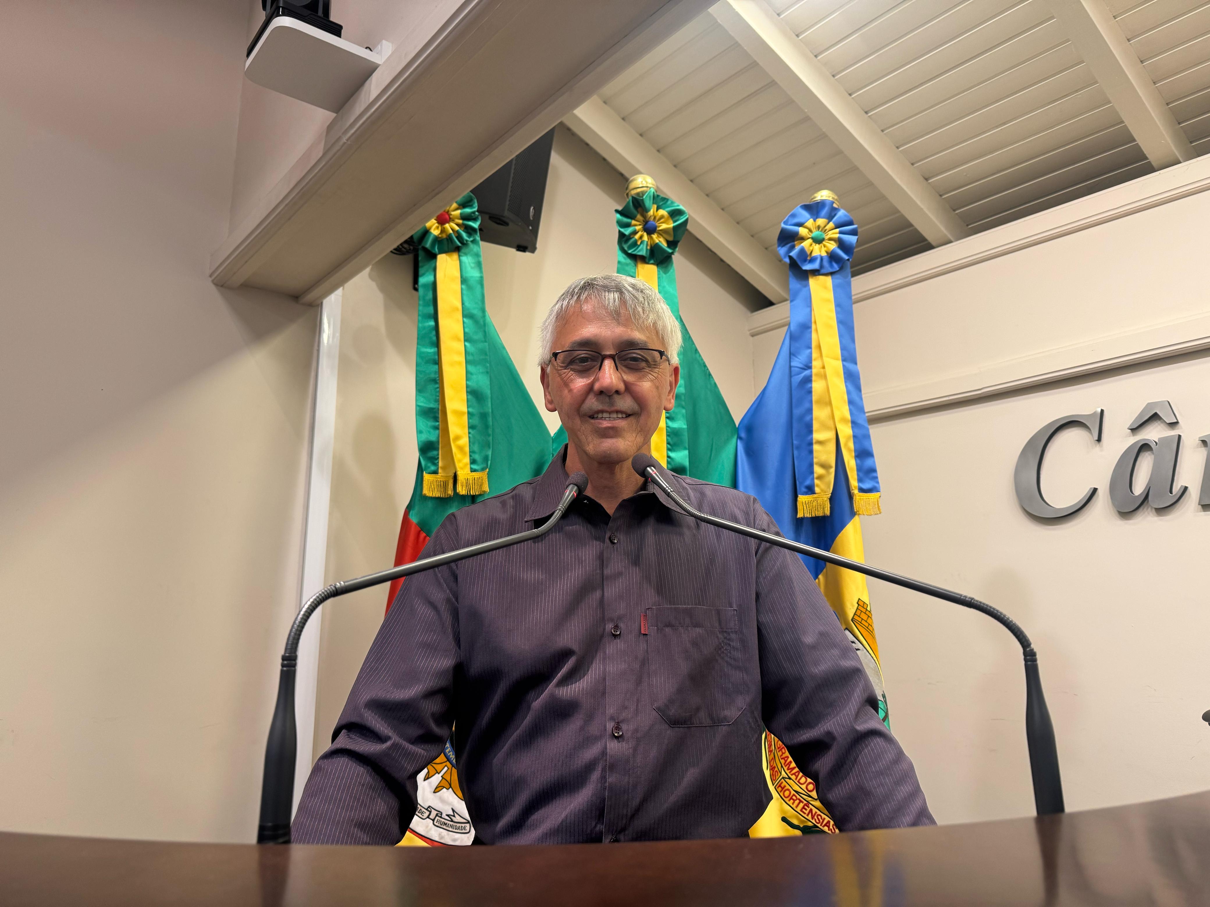 Tribuna do Povo: Idacir Cardoso relata problemas no transporte escolar