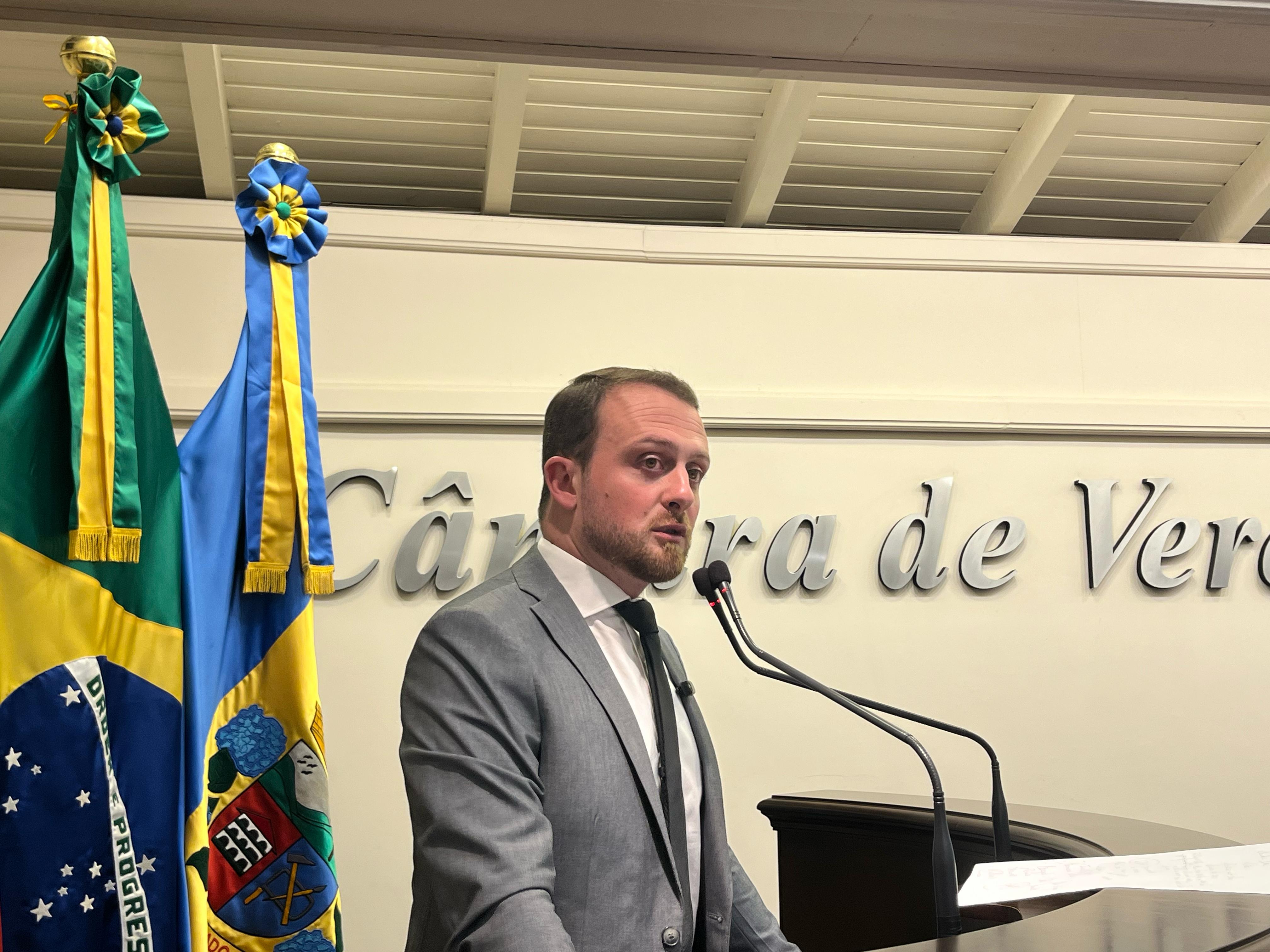 Vereador Pedro Lazaretti encaminha pedidos de informação e providência