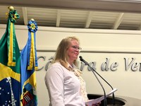 Vereadora Profª Denise apresenta seis pedidos de providência na sessão ordinária 