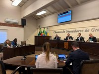 Vereadores apresentam requerimentos, emendas e indicações em sessão ordinária 