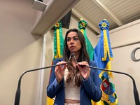 Vivi Cardoso protocola pedidos de providência e uma indicação ao Executivo