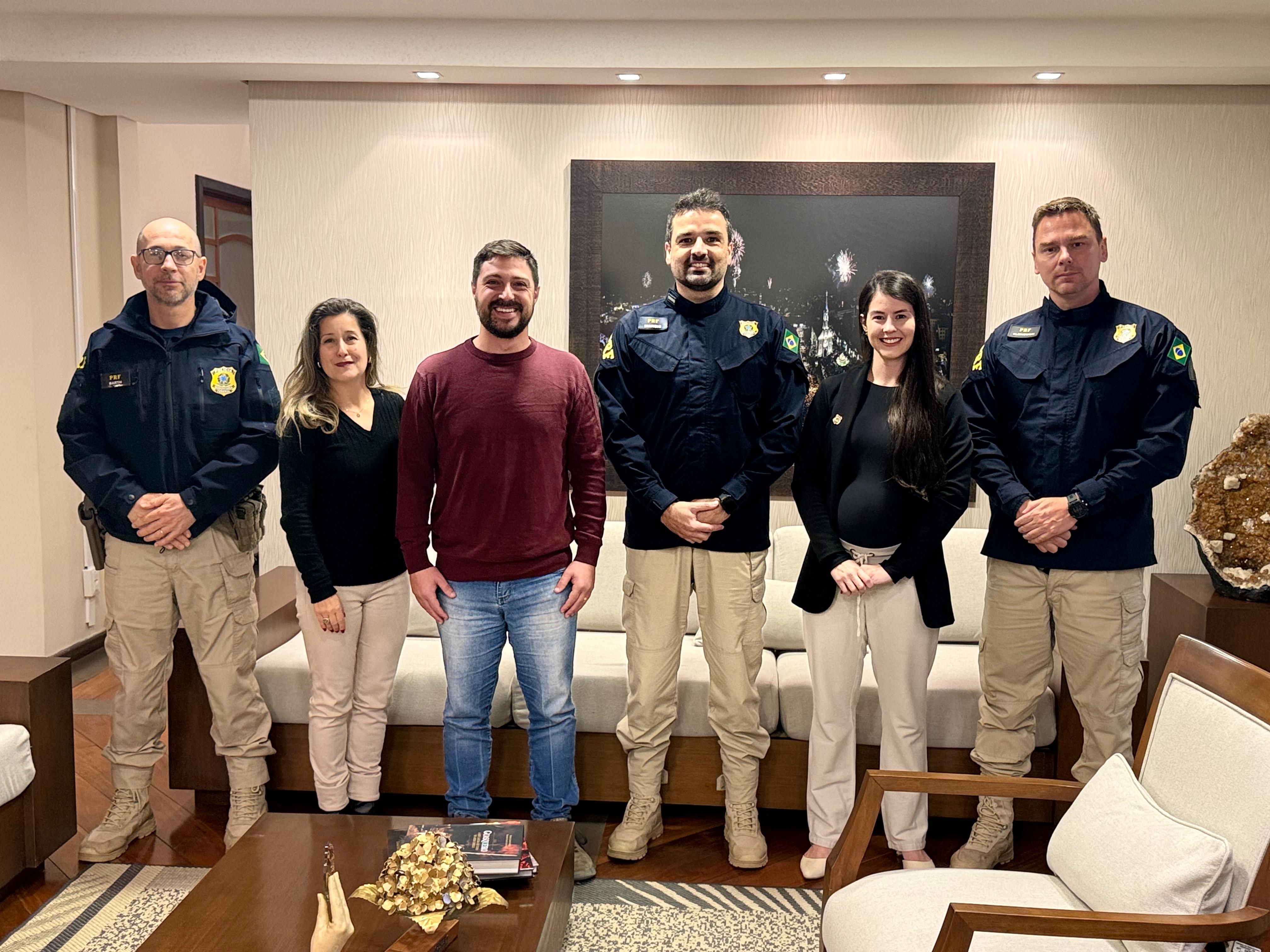 PRF lança documentário sobre atuação nas enchentes com apoio da Câmara de Gramado